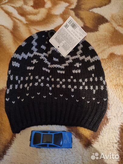 Шапка демисезонная на мальчика 5-7 лет, новая