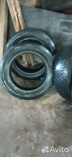 Pirelli Ice Zero FR 205/55 R16