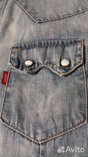 Рубашка Levi's б/у S/M