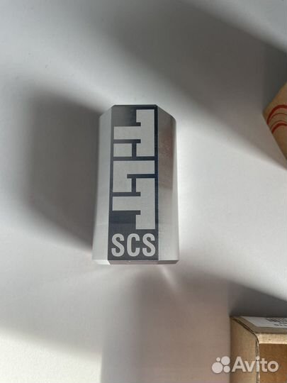 Зажим для трюкового самоката 