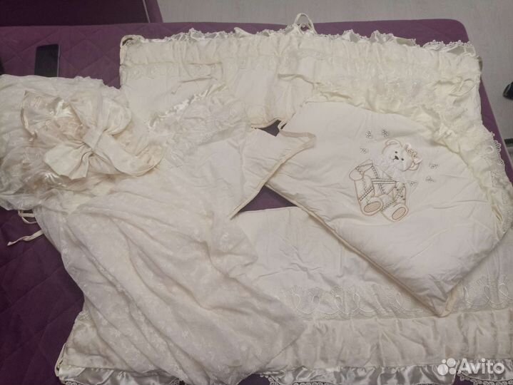 Комплект в кроватку: балдахин, бортики, одеяло