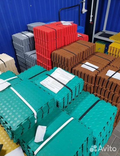 Модульная плитка пвх для гаража