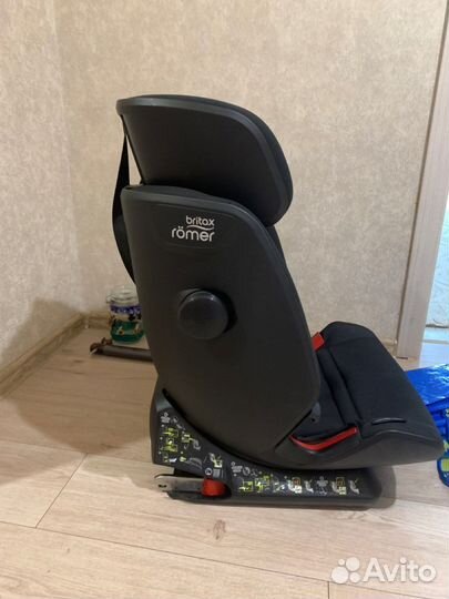 Автокресло Britax Roemer Advansafix IV R (черное )
