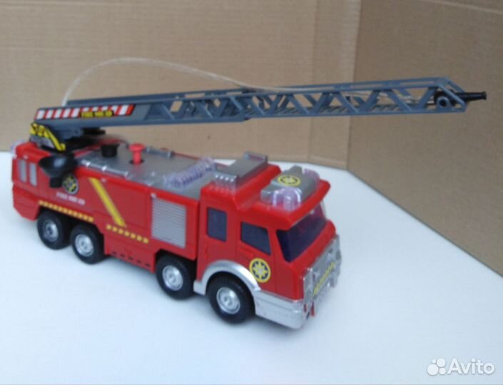 Игрушка пожарная машина