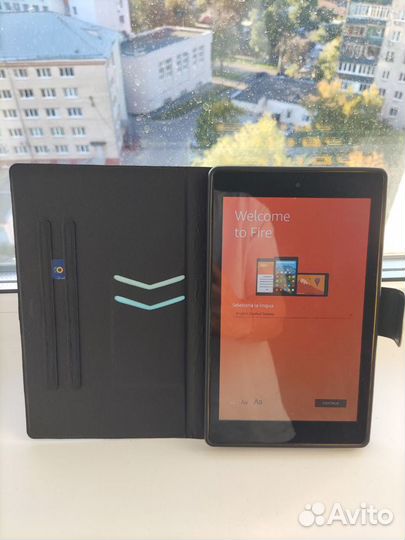 Планшет Amazon Fire + чехол