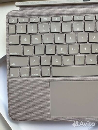 Чехол с клавой iPad 11