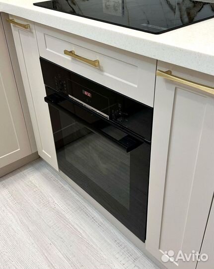 Кухня новая