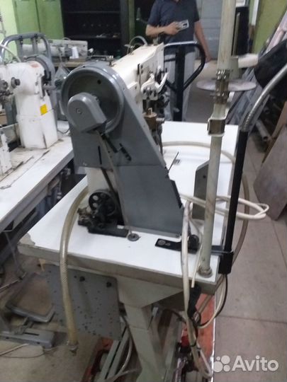 Pfaff 1293 -с колонковой платформой