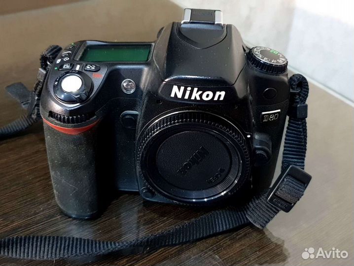 Зеркальный фотоаппарат nikon d80