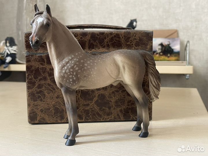 Фигурки лошадей schleich