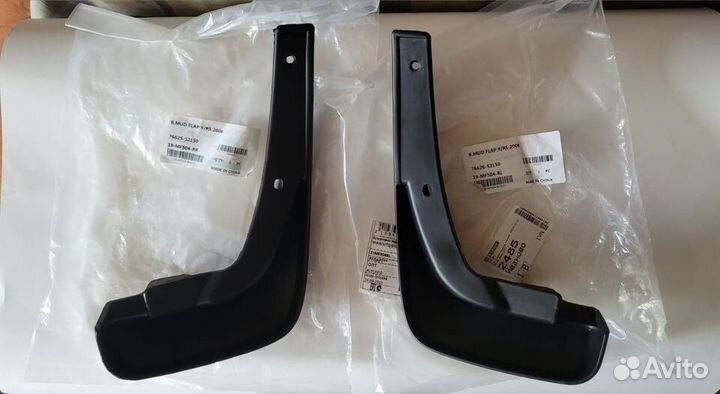 Комплект задних брызговиков на Toyota