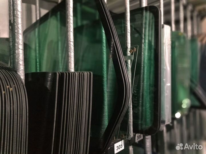 Стекло кабины mustang ME1503