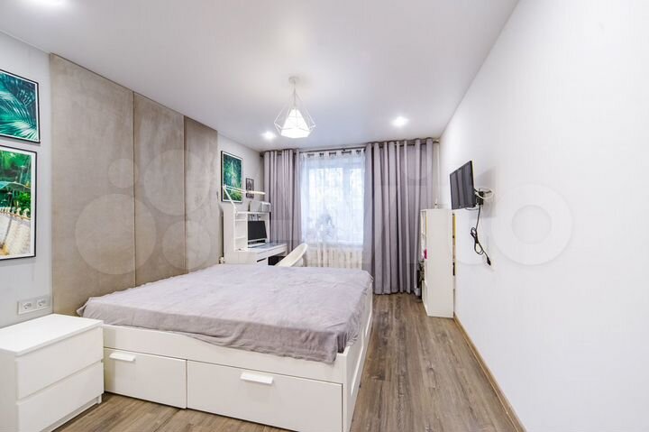 4-к. квартира, 87 м², 1/5 эт.