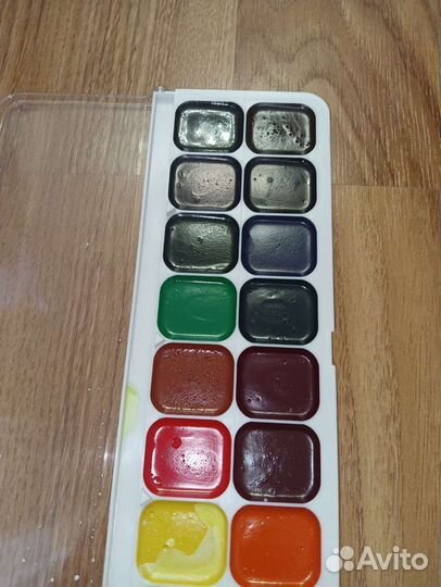 Акварельные краски художественные