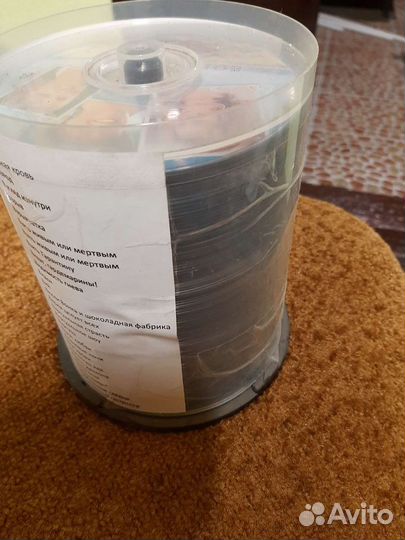 Диски с фильмами и музыкой,могу на что нибудь обме