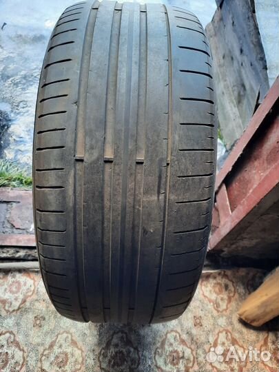 Pirelli P Zero 255/40 R20 101Y