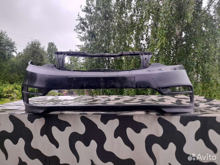 Передний бампер