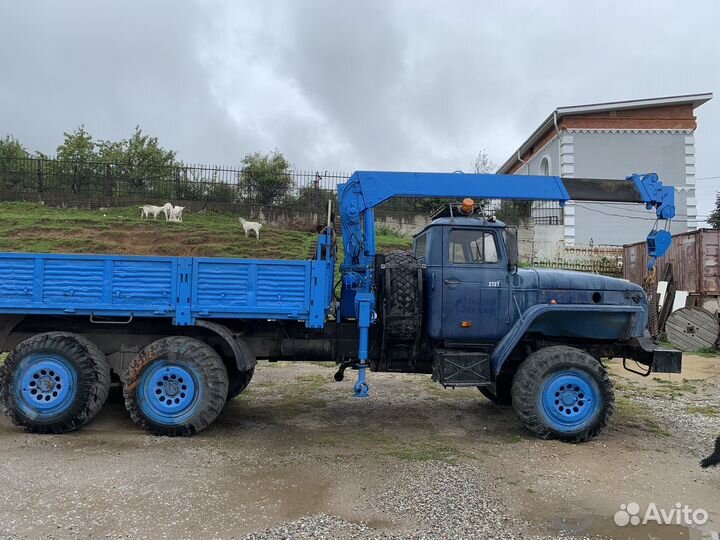 Урал 5557 с КМУ, 1993