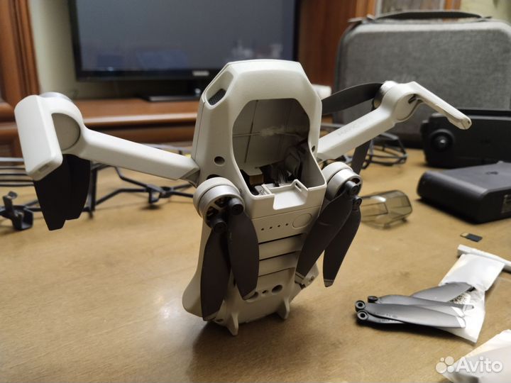 Дрон dji mavic mini