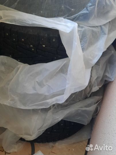 Roadstone Winguard WinSpike SUV 255/60 R18 100