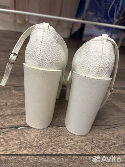 Туфли женские