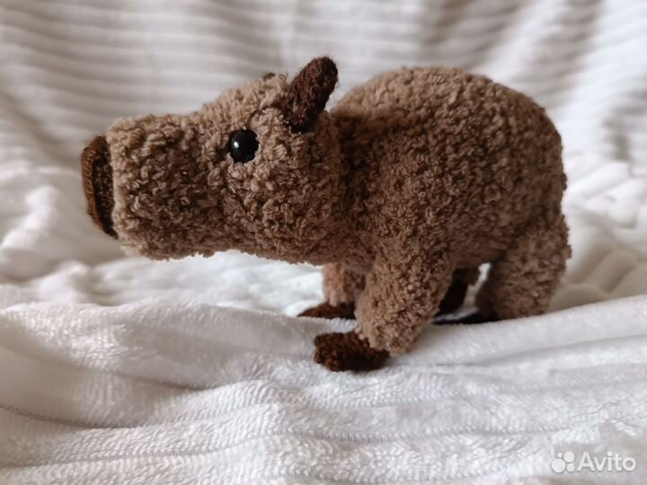 Вязаная игрушка капибара ручной работы