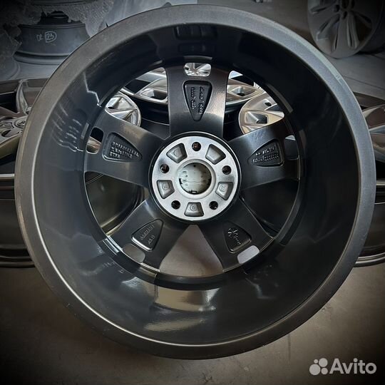 Диски Audi R17 Оригинал