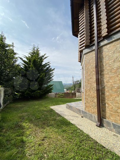 Коттедж 240 м² на участке 4 сот.