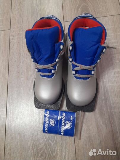 Лыжные ботинки детские 31размер