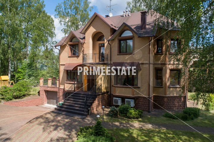 Дом 361 м² на участке 24 сот.