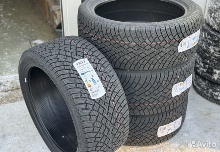 Nokian Tyres Hakkapeliitta R5 SUV 275/40 R22 и 315/35 R22 111T