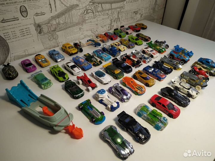 Машинки Hotwheels