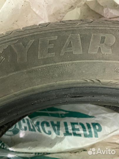 Goodyear EfficientGrip Performance SUV 225/55 R19 99V