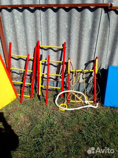 Детская шведская стенка