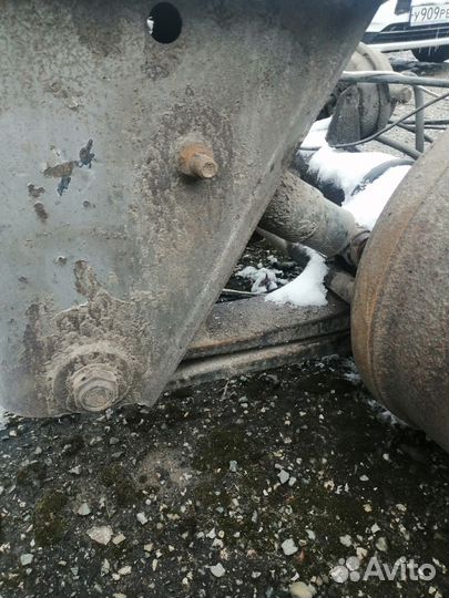 Продаю ось саф 1991г в сборке