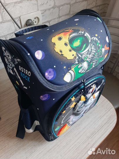 Рюкзак для мальчика новый