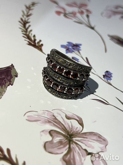 Серебряное кольцо