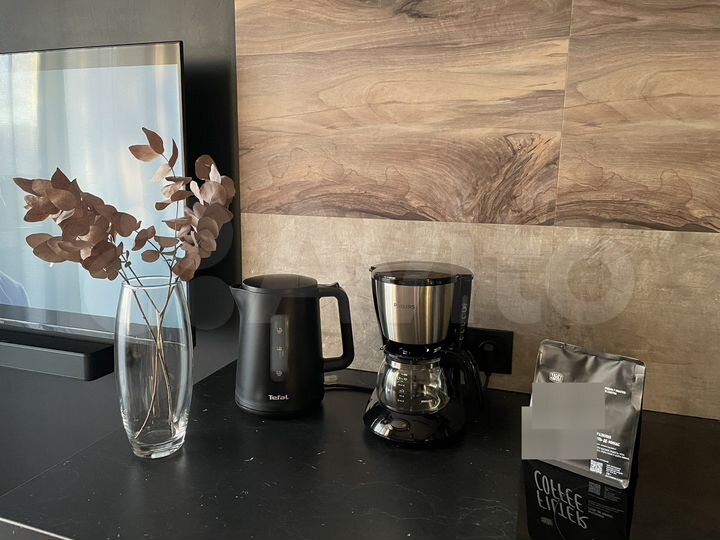 2-к. квартира, 40 м², 1/9 эт.