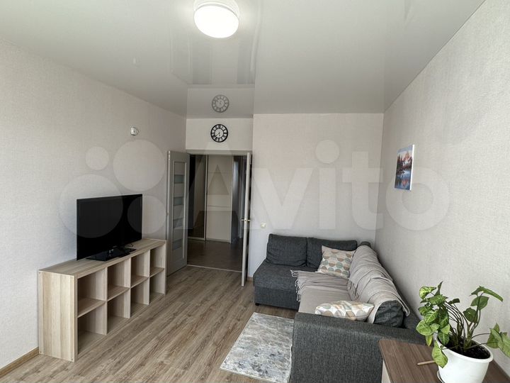 2-к. квартира, 58 м², 10/17 эт.