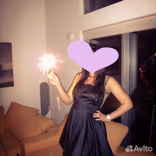 Шикарное платье атласное оригинальное