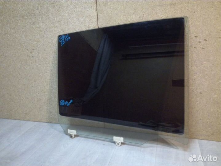 Стекло двери заднее правое Nissan Tiida C11 1.6