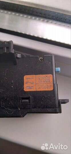 Переключатель поворотов и света на Toyota (Япония)