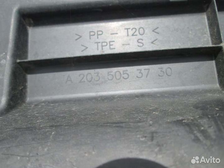 Воздухозаборник Mercedes-Benz C230 W203 271.948