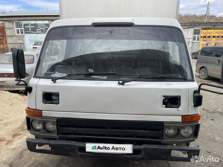 Nissan Diesel Condor, 1991