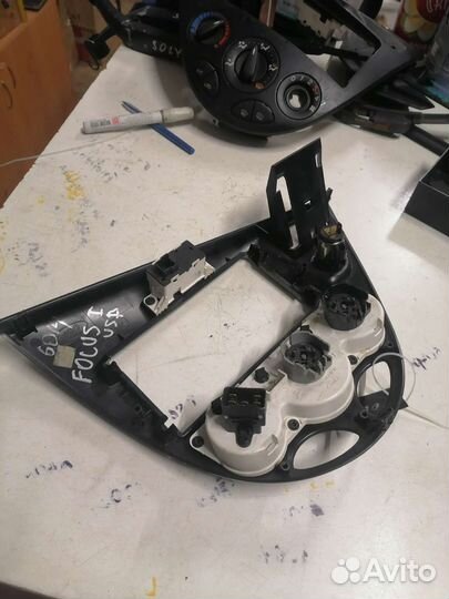 Блок управления климатом Ford Focus 1998-2005