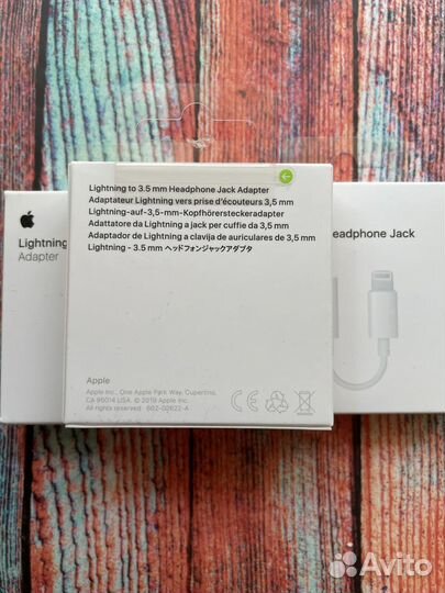 Переходник с lighting на aux apple (оригинал)