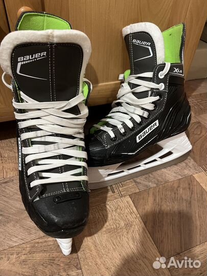 Хоккейные коньки bauer