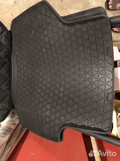 Коврики задние оригинальные на Фольксваген Тигуан