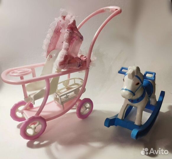 Коляска и лошадка для кукол