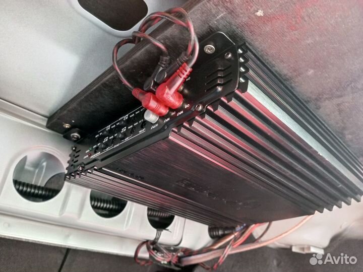 Автомобильный усилитель 4 канала
